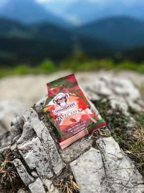 Энергетические желейные конфеты Chimpanzee Energy Chews Strawberry 30 г